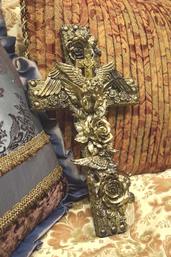 【 interior Cross 】 Fairy Tale Cross of Angels and Roses <Cross No.005>