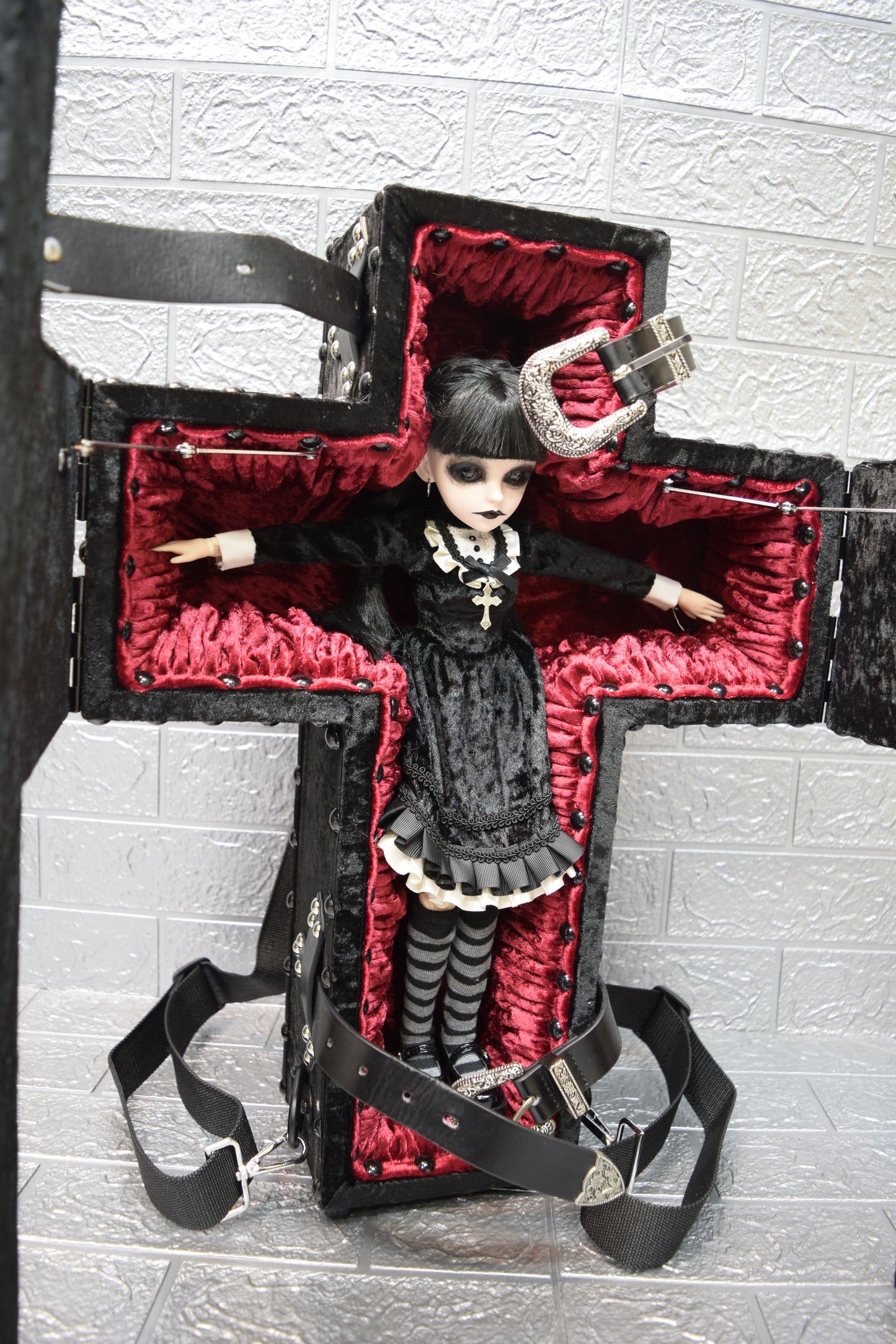 【Plototype 棺/展示 試作品】内寸50㎝サイズ 背負える十字架BOX Doll Cross BOX / OT-NO.008