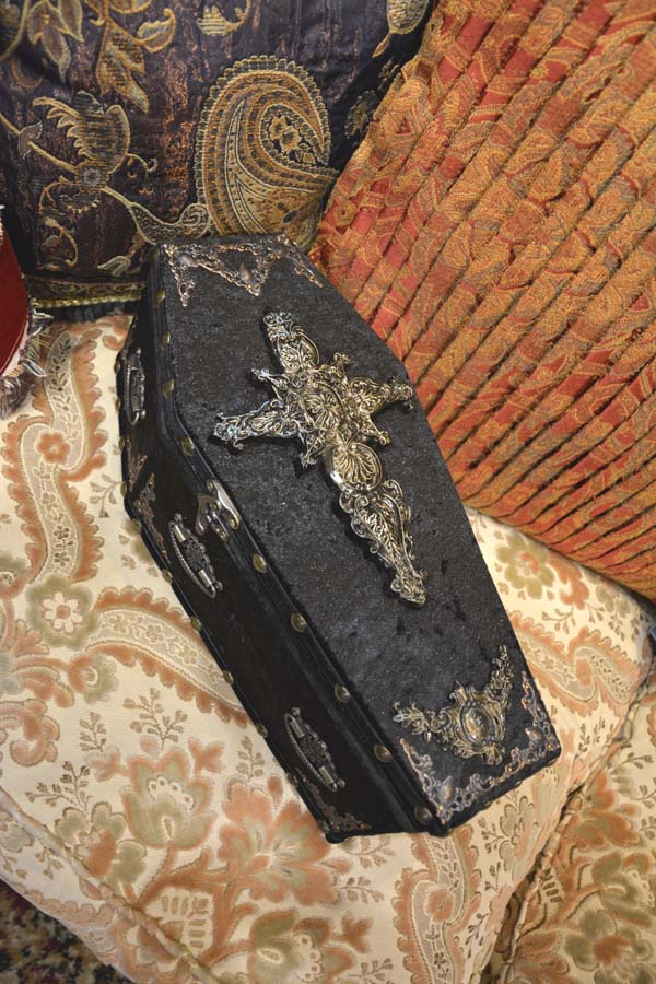 【 One-of-a-kind 一点物棺 】 30cm サイズ DOLL Coffin <No.023-30 >