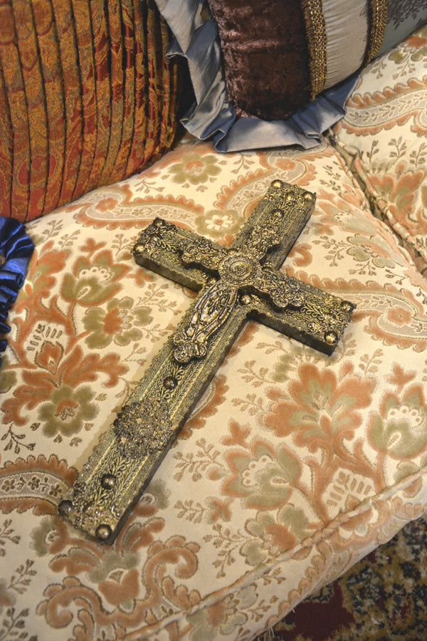 【 interior Cross 】Antique Gold Cross <Cross No.010>