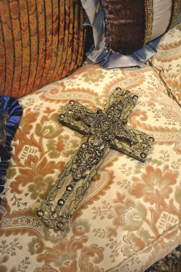 【 interior Cross 】Antique Gold Cross <Cross No.009>