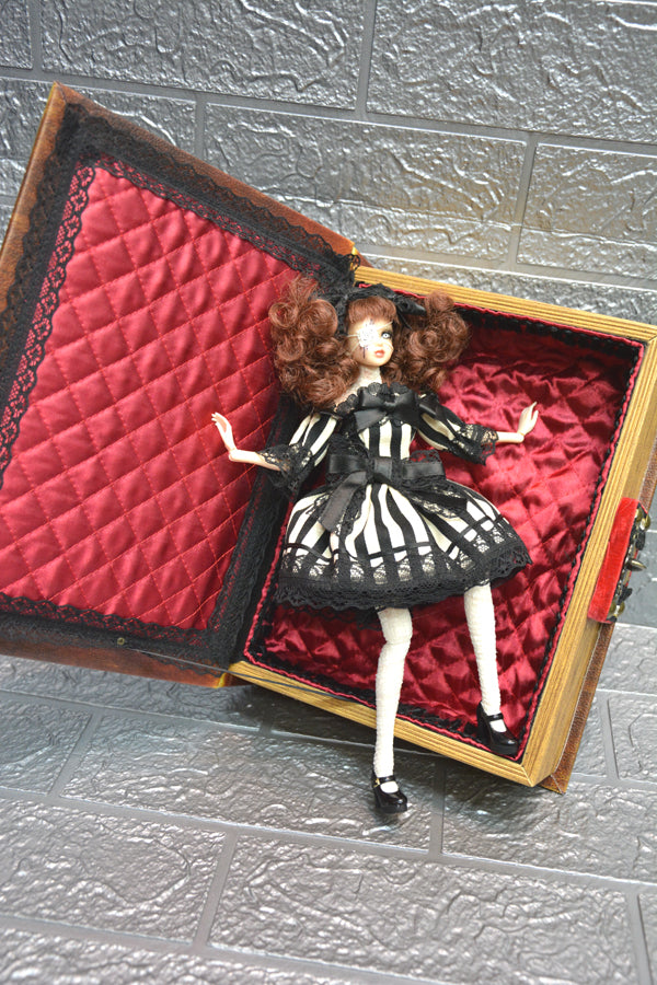 【 Interior Doll ITEM 】 BOOK BOX < Alice's Adventures / 不思議の国のアリス >