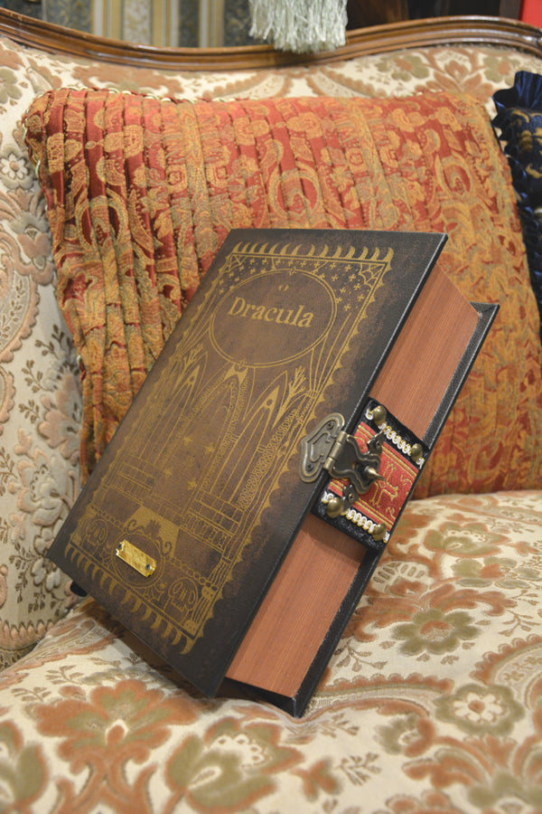 【 Interior Doll ITEM 】 BOOK BOX < Dracula / ドラキュラ >