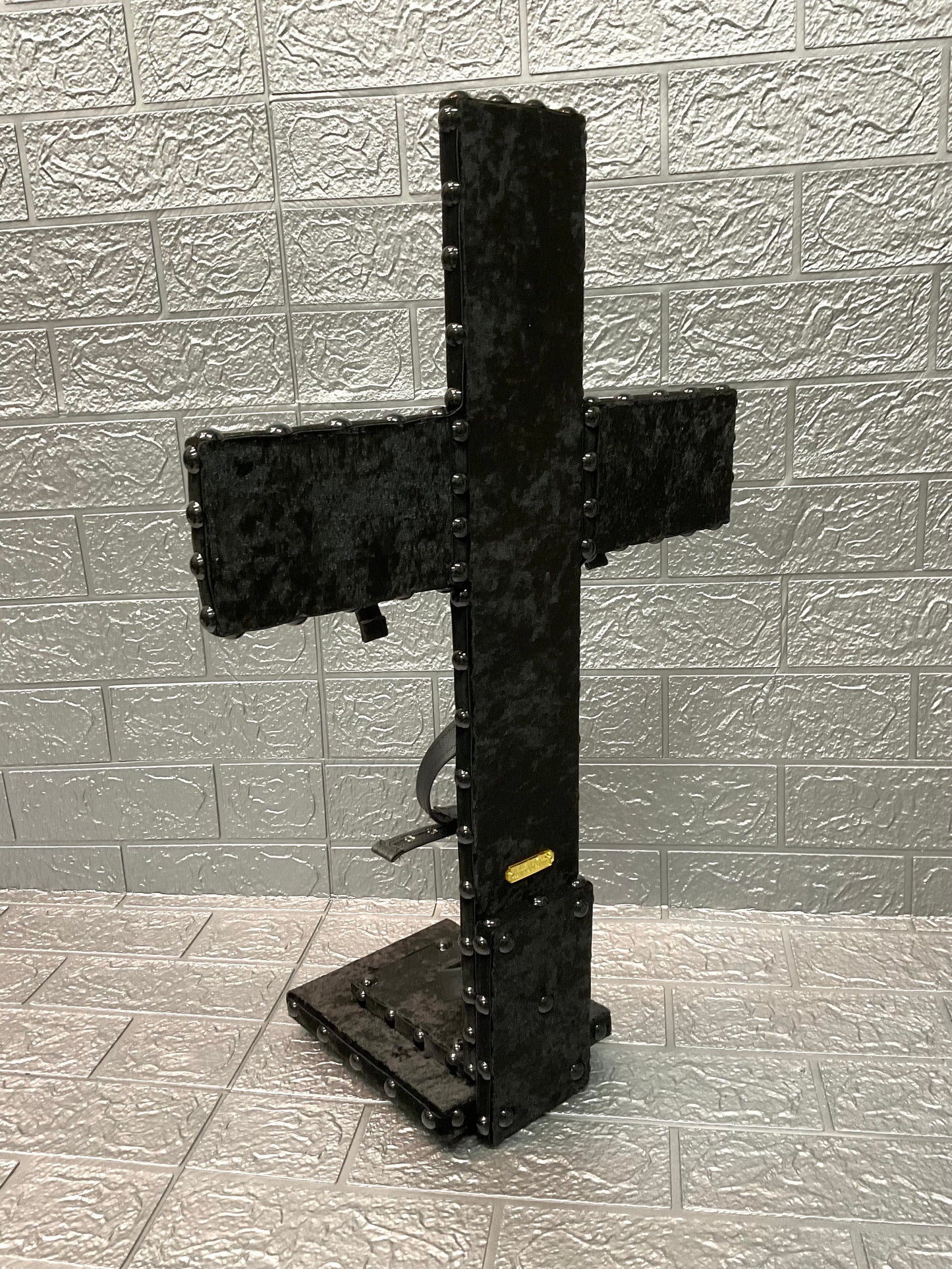 【 Interior Doll ITEM 】 十字架貼り付け Doll Stand <ゴールド> ST-001
