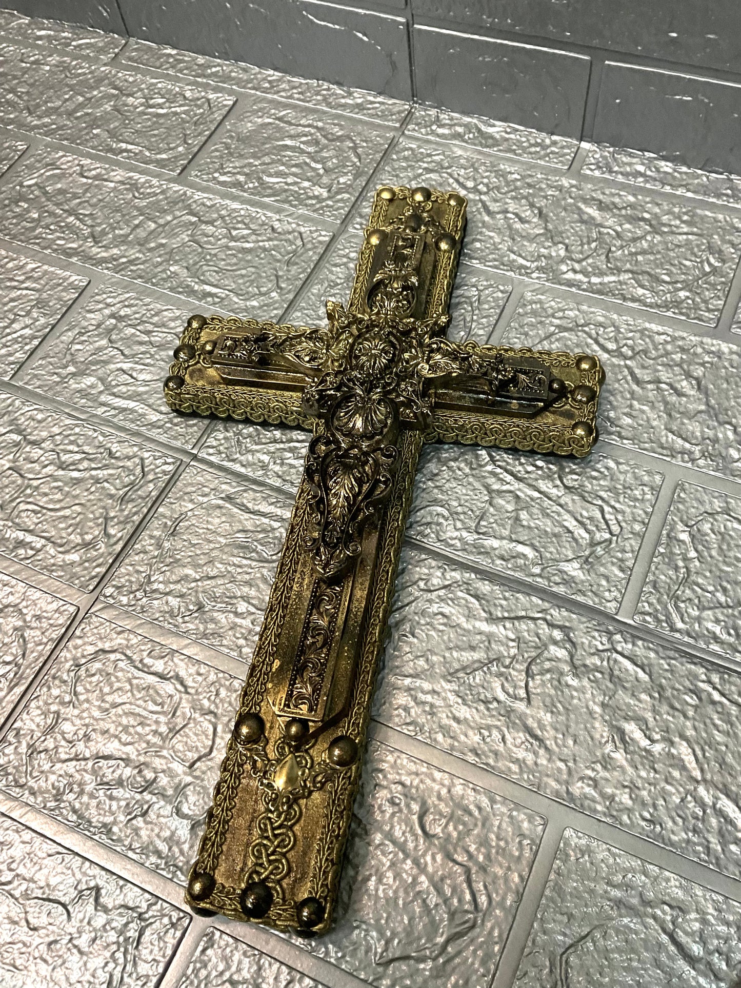 【 interior Cross 】 Antique Gold Cross <Cross No.001>