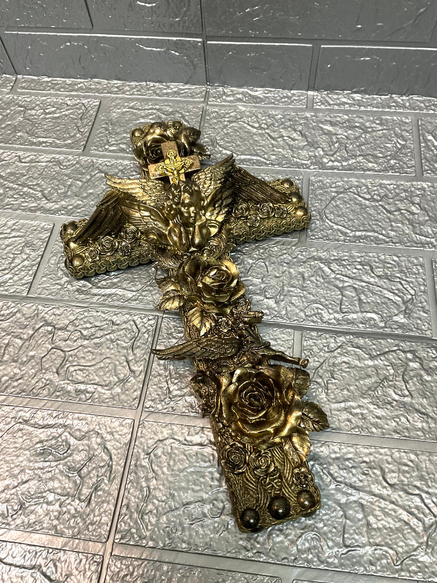 【 interior Cross 】 Fairy Tale Cross of Angels and Roses <Cross No.005>