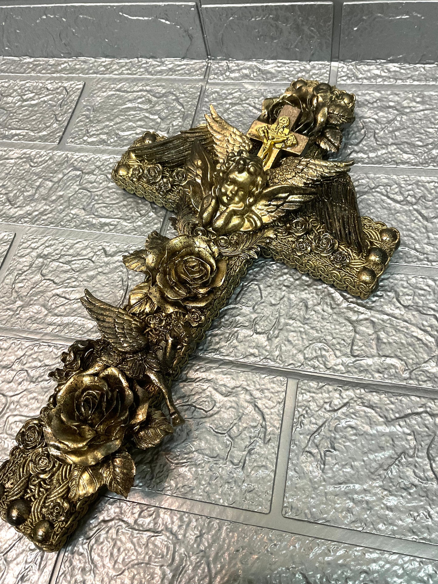 【 interior Cross 】 Fairy Tale Cross of Angels and Roses <Cross No.005>