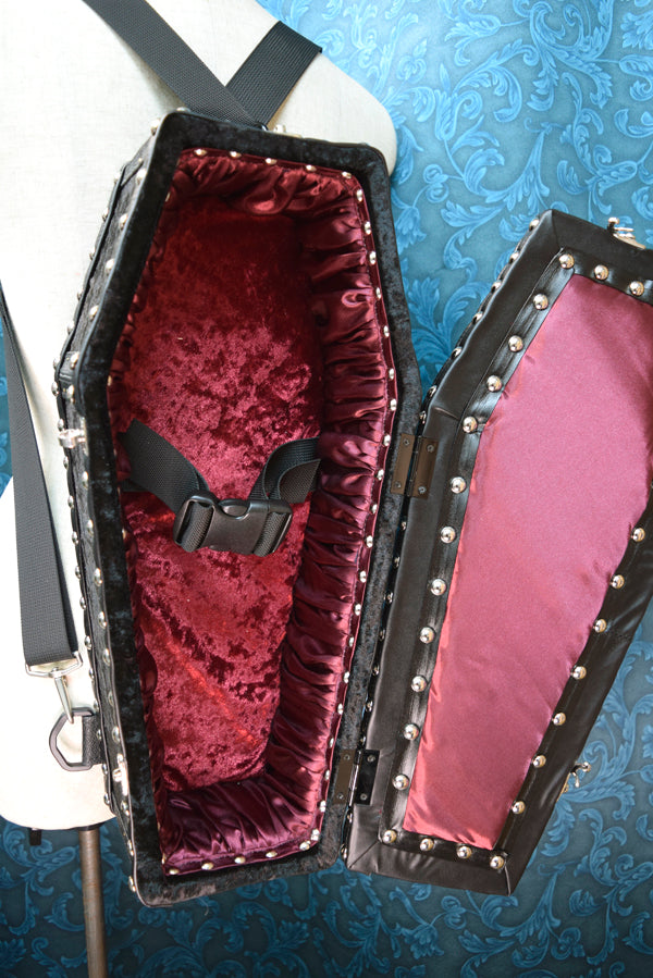 【Outlet棺/試作品】45㎝(内寸42㎝)背負えるDoll Coffin BOX<ブラック>