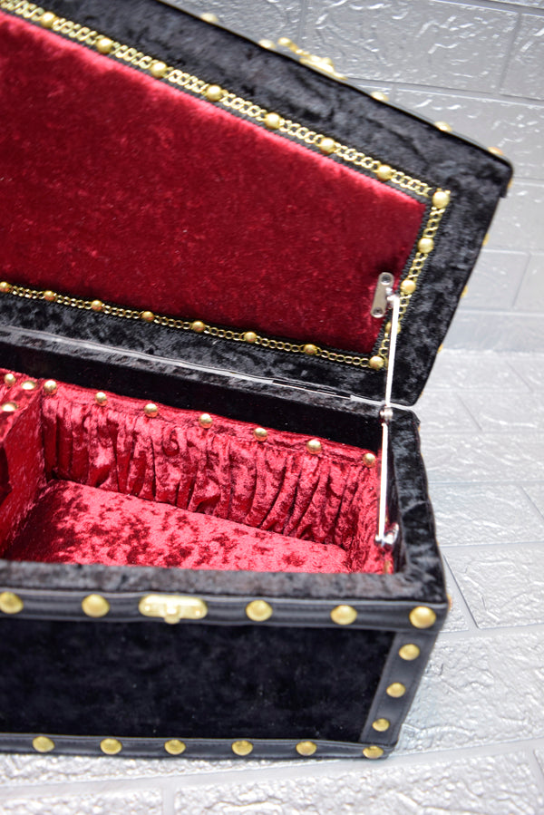【Outlet棺/展示 試作品】ヴァイオリンケース Coffin BOX <ブラックベロア/内装ワインレッドベロア>OT-NO.007