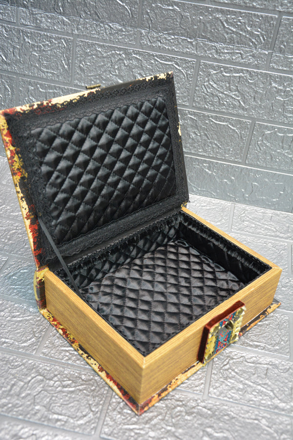 【 Interior Doll ITEM 】 BOOK BOX  ＜ HARRY POTTER / ハリーポッター ＞