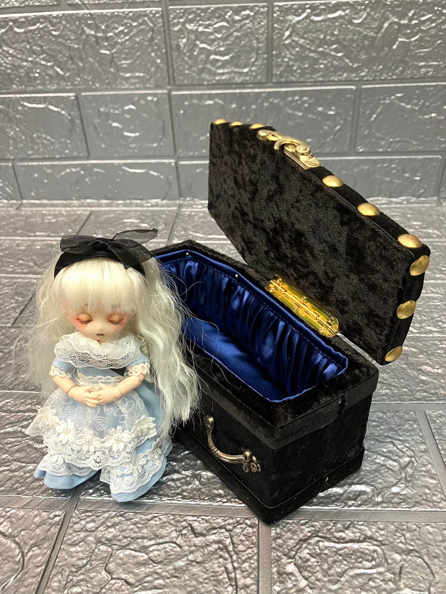 【 One-of-a-kind  一点物棺 】 16cm サイズ  DOLL Coffin ＜No.015-16＞